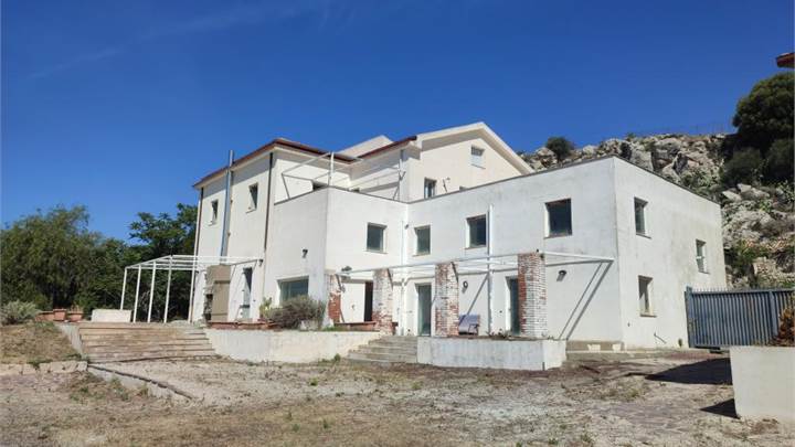 Villa a Caltanissetta - Cda Gibil Gabib