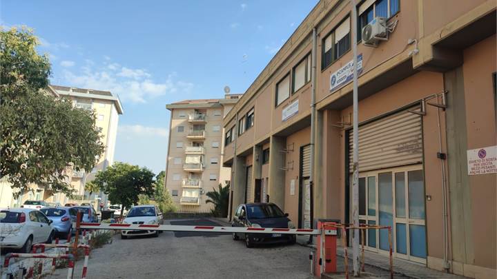 Appartamento uso ufficio in Zona San Luca
