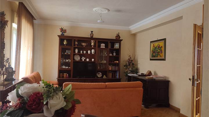 Appartamento e garage in Via Aldo Moro